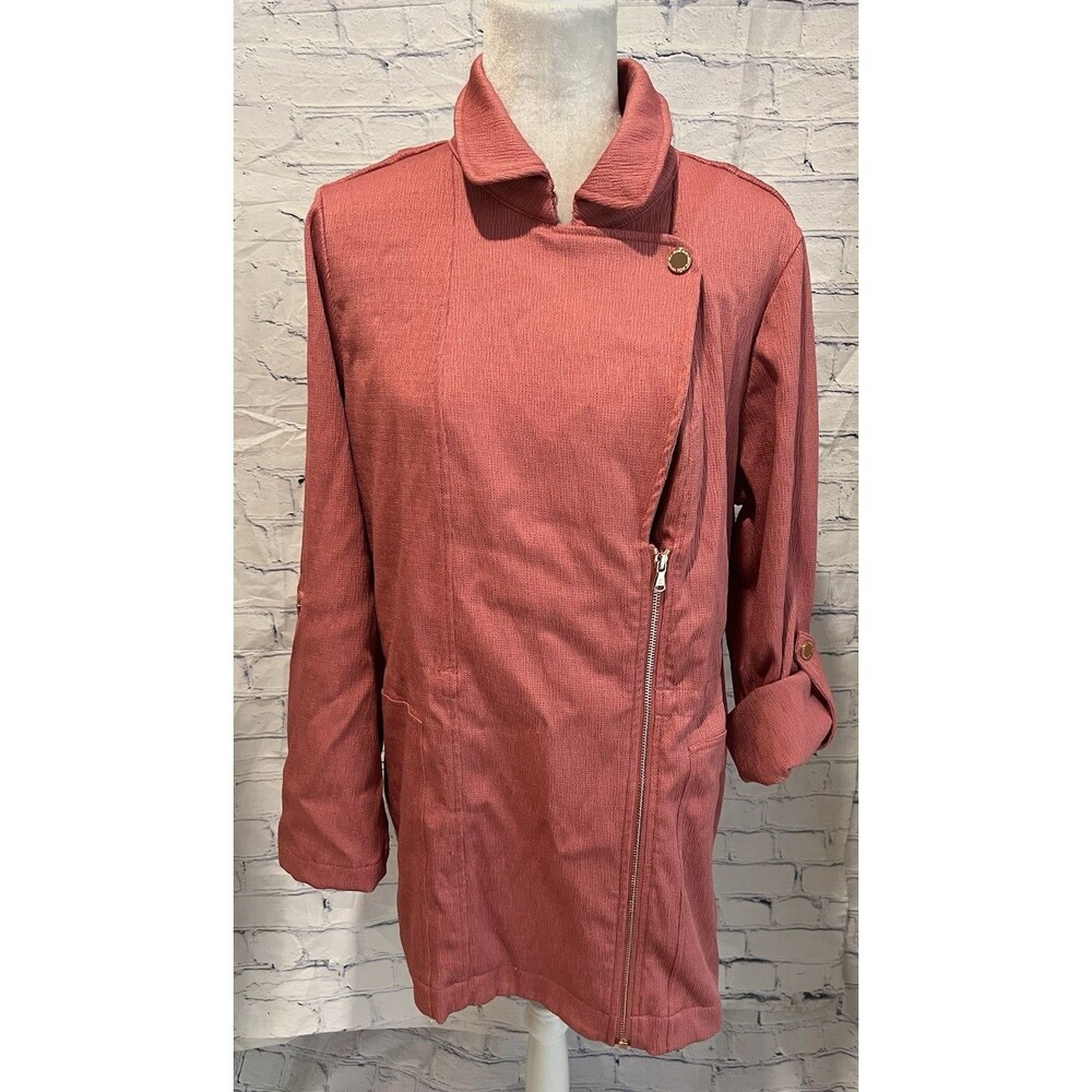 NWOT Isaac Mizrahi Womens Dusky Rose Jacket Diagonal Zip Roll Sleeve Size 16
